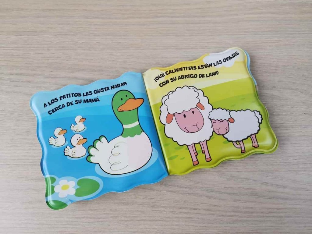 Libro de baño cambia de color en el agua - La Granja - Sin Fronteras